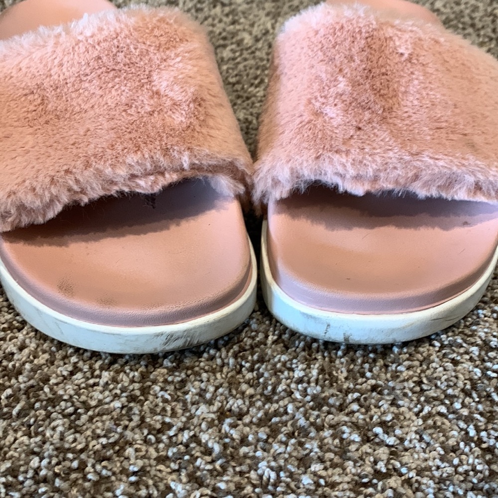 Michael Kors TRIXIE Fur Slides, Pink / US 8 GUC - Picture 6 of 8